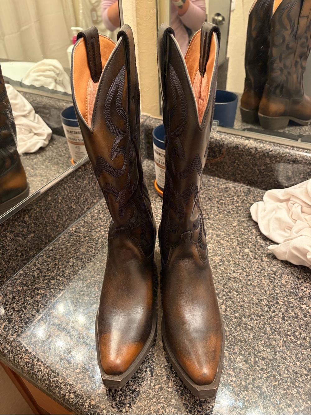 Dingo brown leather cowgirl boots